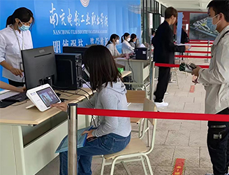 安全高效迎新生：學校引入人證核驗設備實現身份核驗自動化